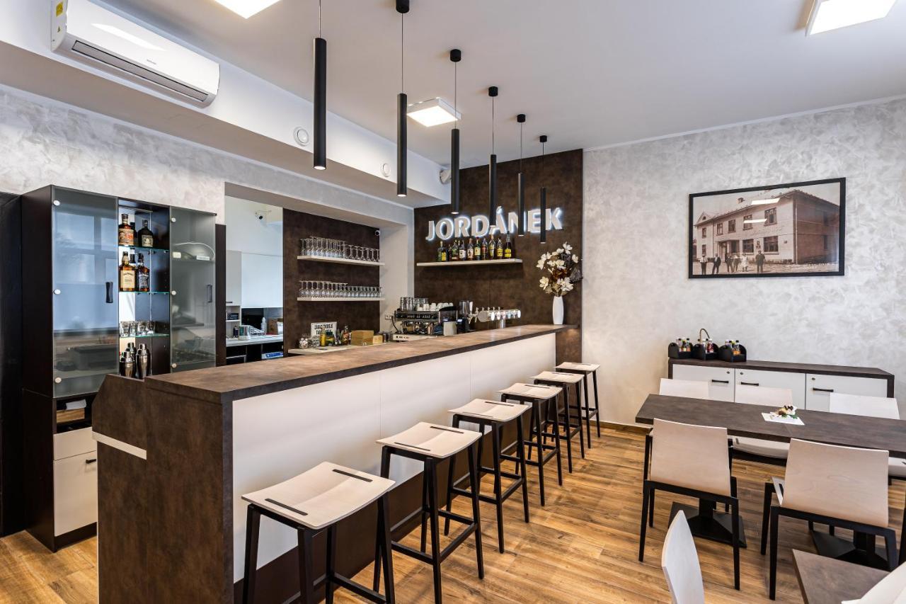 Hotel Jordánek Opočno Esterno foto