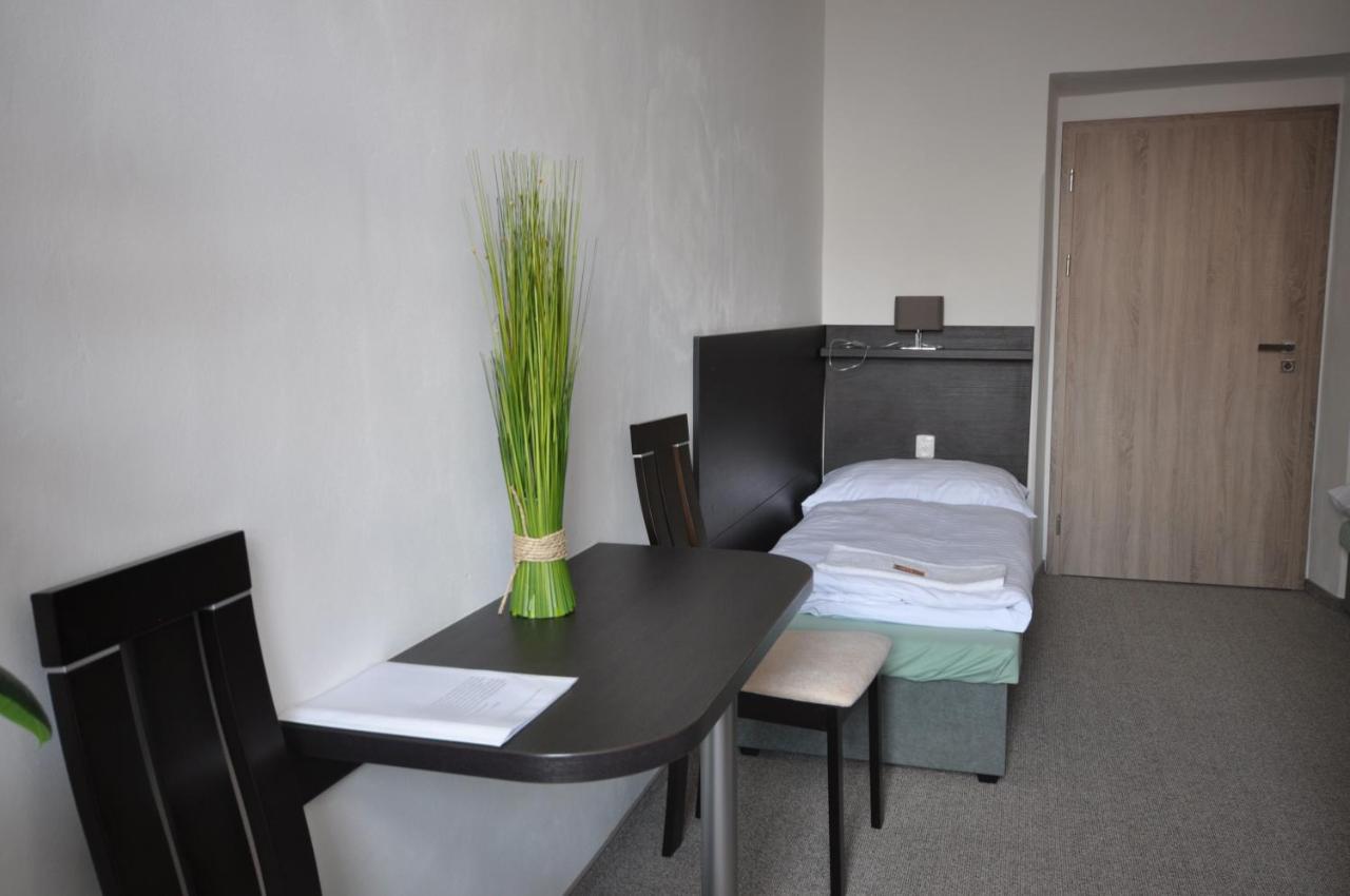 Hotel Jordánek Opočno Esterno foto
