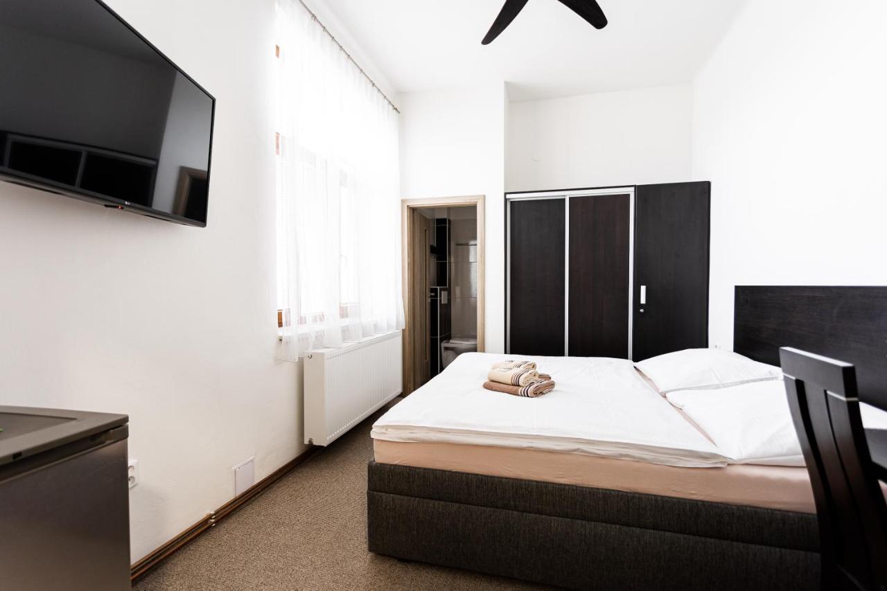 Hotel Jordánek Opočno Esterno foto