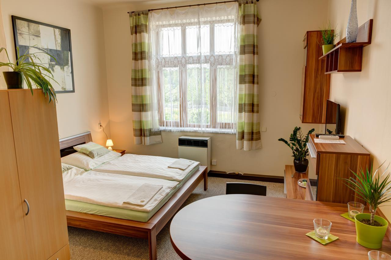 Hotel Jordánek Opočno Esterno foto