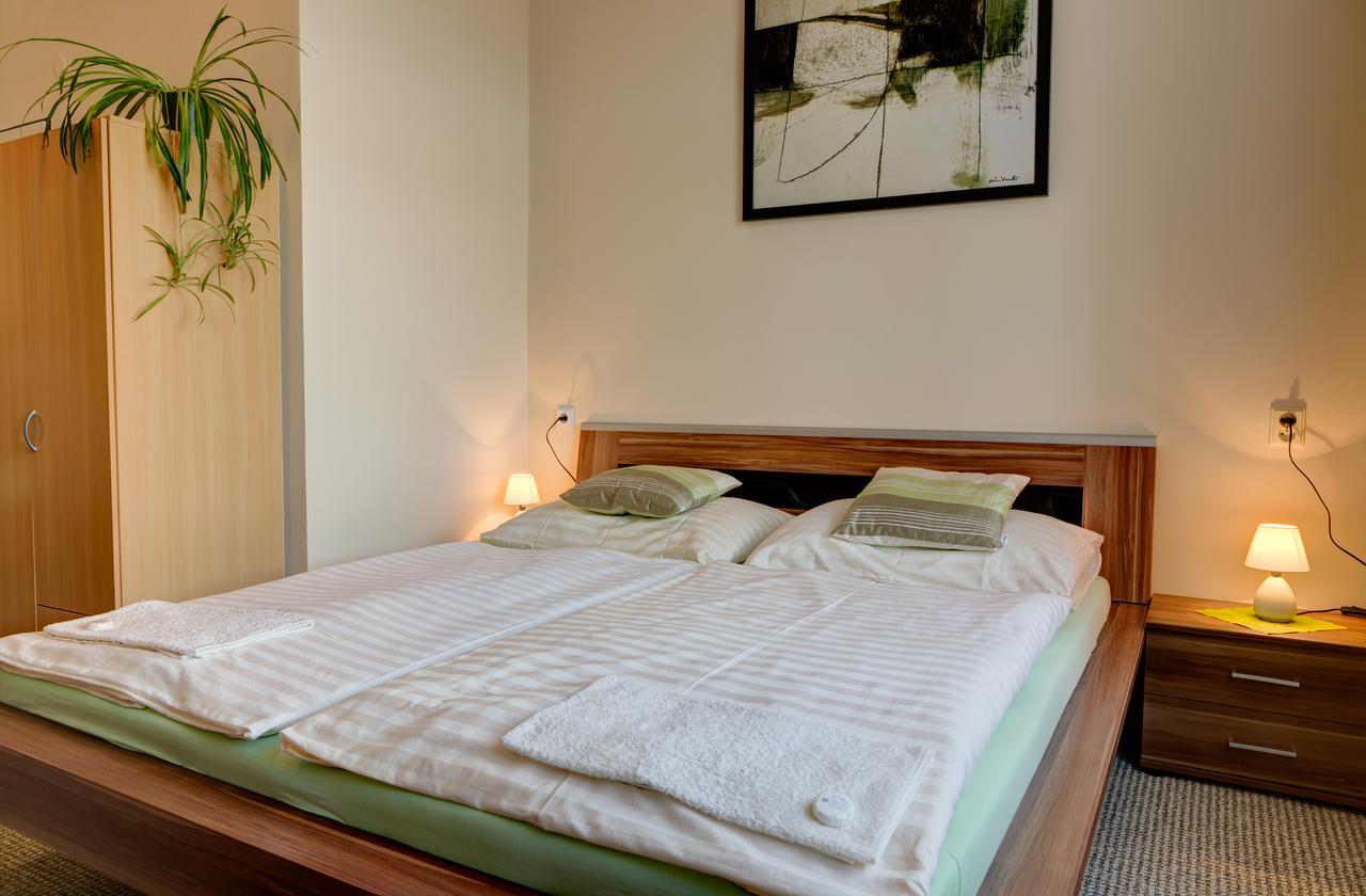 Hotel Jordánek Opočno Esterno foto