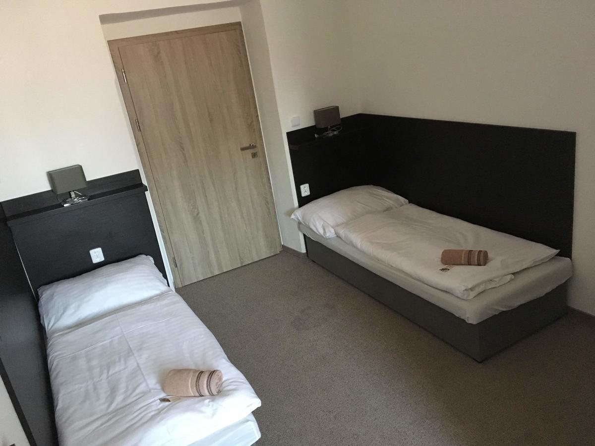 Hotel Jordánek Opočno Esterno foto