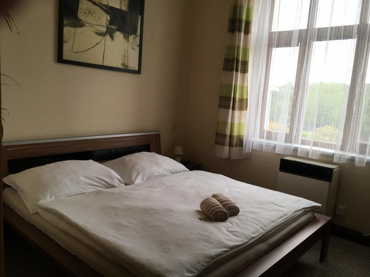 Hotel Jordánek Opočno Esterno foto
