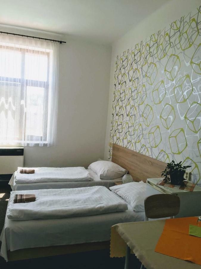 Hotel Jordánek Opočno Esterno foto